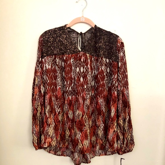 Tops - Blouse
